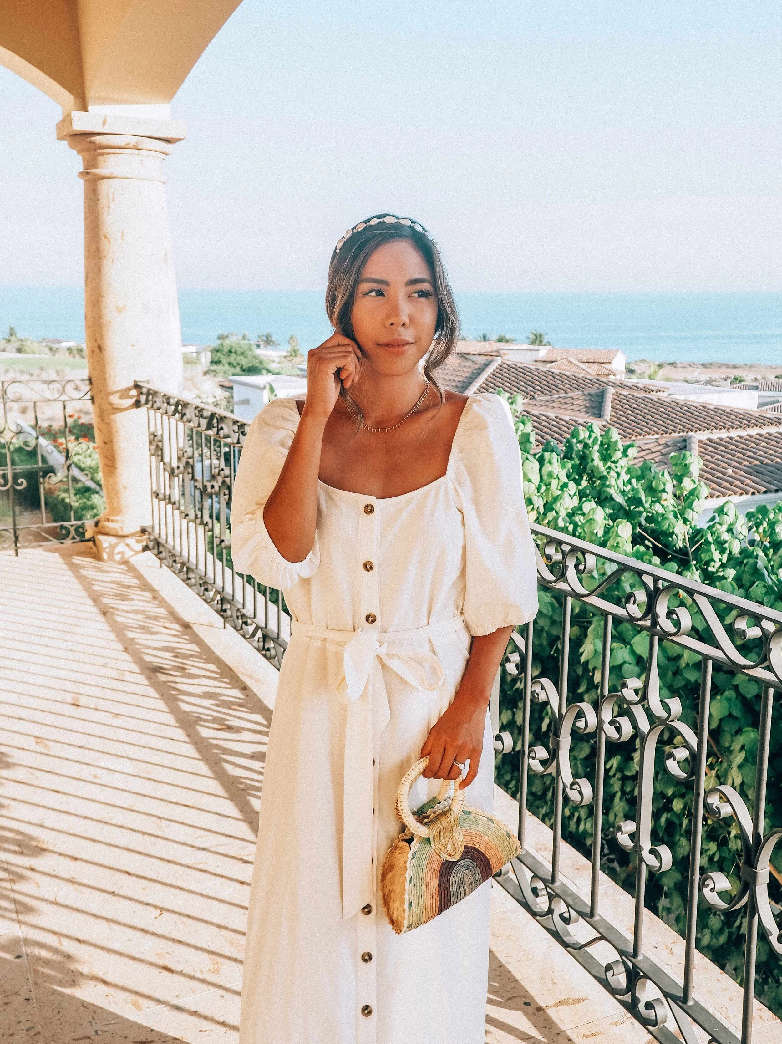 6 Easy Ready To Go Vacation Outfits for Mexico When She Roams